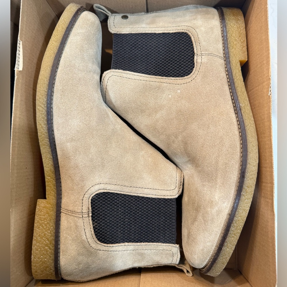 Men's Beige Chelsea Boots